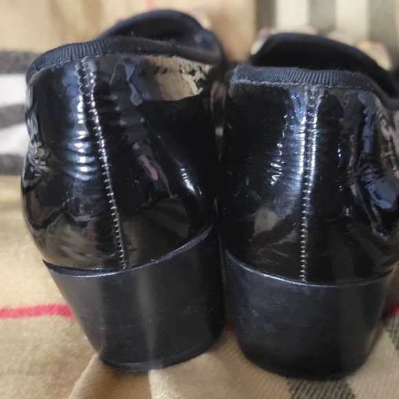 TORY BURCH PATENT LEATHER GOLD STUDS PUMPS ASHER SZ 8 MEDIUM BLACK - Picture 12 of 16